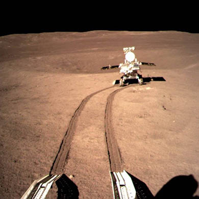 Yutu-2 (literally: “Jade Rabbit-2”) driving away from the Chang’e-4 lander.